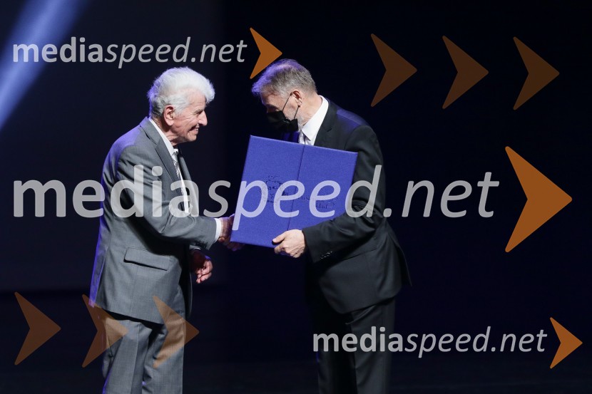 dr. Kajetan Gantar, akademik; dr. Jožef Muhovič, predsednik Upravnega odbora Prešernovega skladaPodelitev Prešernovih nagrad 2022