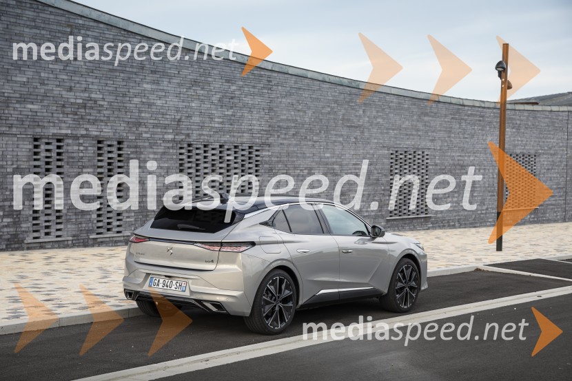 DS 4, slovenska predstavitev