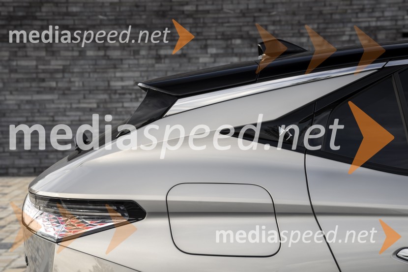 DS 4, slovenska predstavitev