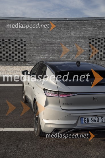 DS 4, slovenska predstavitev