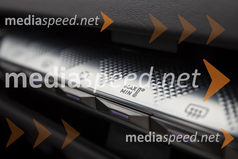 DS 4, slovenska predstavitev