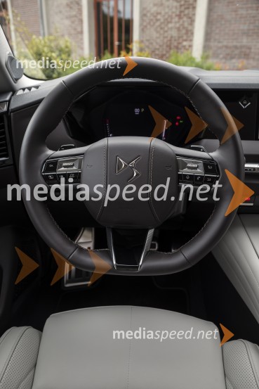 DS 4, slovenska predstavitev