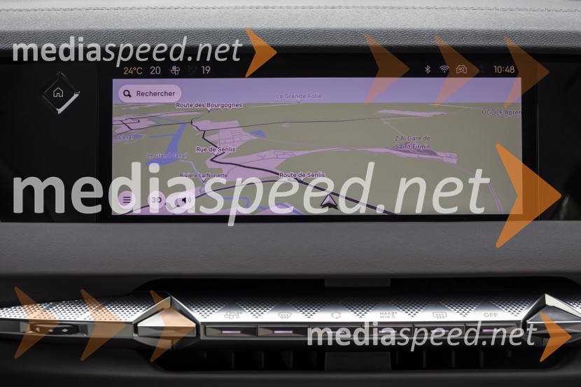 DS 4, slovenska predstavitev