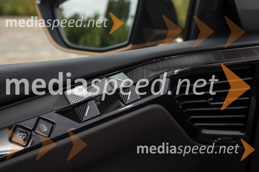 DS 4, slovenska predstavitev