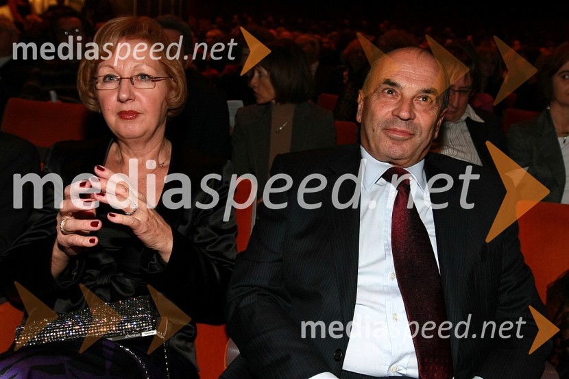 Dr. Roman Glaser, generalni direktor Perutnine Ptuj s soprogo Nado GlaserLa Traviata, premiera opere v SNG Maribor