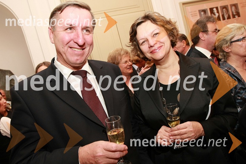 Jožef Jerovšek, poslanec SDS s soprogo JožicoLa Traviata, premiera opere v SNG Maribor