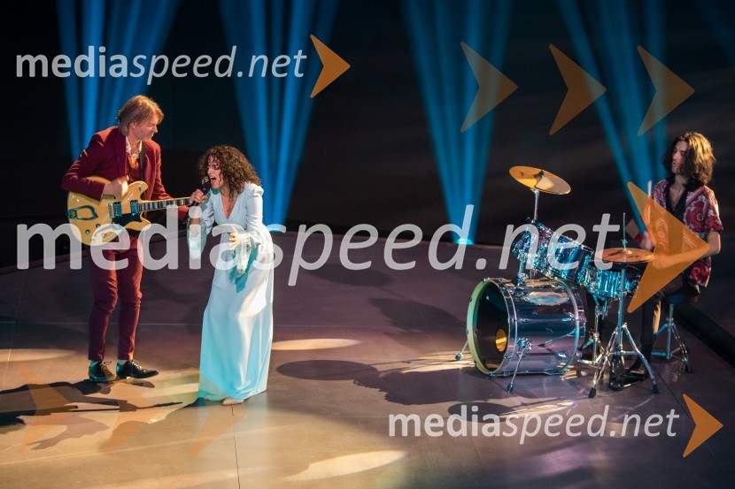  Miha Guštin-Gušti, glasbenik;  Leyre  Legarda Ventura, pevka;  ... EMA 2022, finalisti