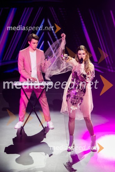  Martin Vogrin, avtor glasbe;  Lucija Harum, igralka, pevkaEMA 2022, finalisti