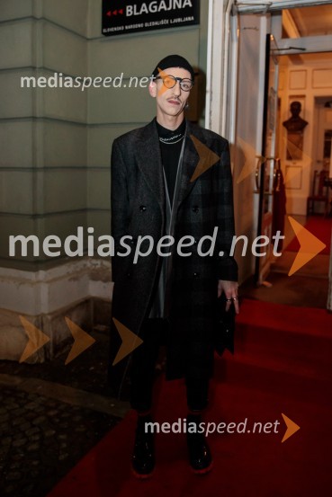  Matjaž Plošinjak, modni oblikovalecVse ok, premiera drame