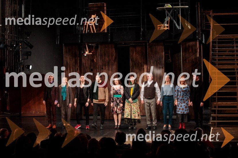 Vse ok, premiera drame