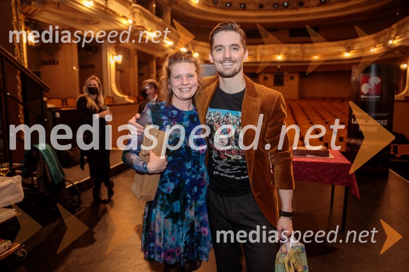  Staša Prah, dramaturginja;  Klemen Janežič, igralec Vse ok, premiera drame