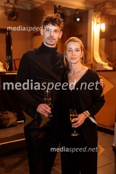  Nejc Cijan Garlatti, igralec;  Maša Derganc, igralkaVse ok, premiera drame