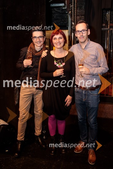 Simona Hamer s partnerjem in prijateljemVse ok, premiera drame