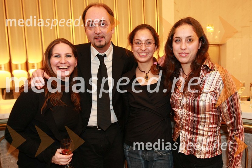 Tamara Bakardzijeva, violinistka, Francesco Rosa, dirigent opere La Traviata, Hristina in Blaga Stojčeva, baletkiLa Traviata, premiera opere v SNG Maribor