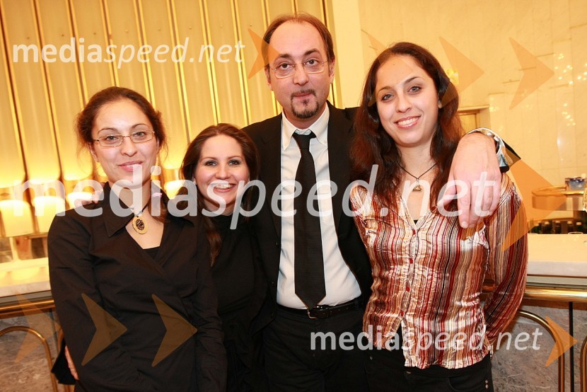 Hristina Stojčeva, baletka, Tamara Bakardzijeva, violinistka, Francesco Rosa, dirigent opere La Traviata in Blaga Stojčeva, baletkaLa Traviata, premiera opere v SNG Maribor