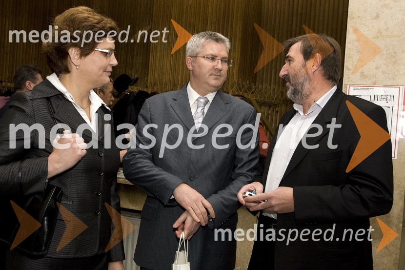 Anton Štihec, župan občine Murska Sobota s soprogo in Geza Farkaš, Murski val
50 let Radia Murski val