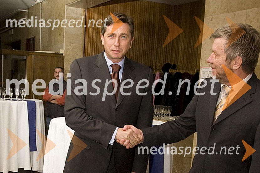 Borut Pahor, predsednik Vlade Republike Slovenije in Marjan Dora, urednik Radia Murski val50 let Radia Murski val