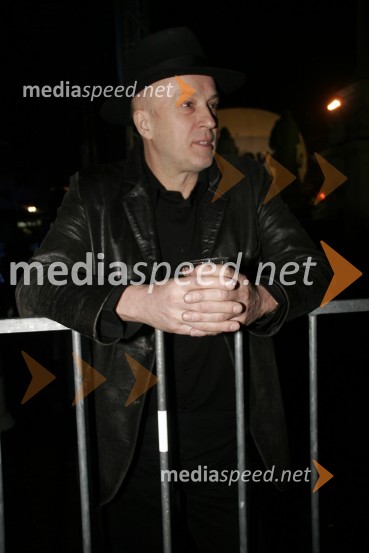 Pevec Vlado Kreslin
(žrebanje štartnih številk za slalom)42. Zlata lisica