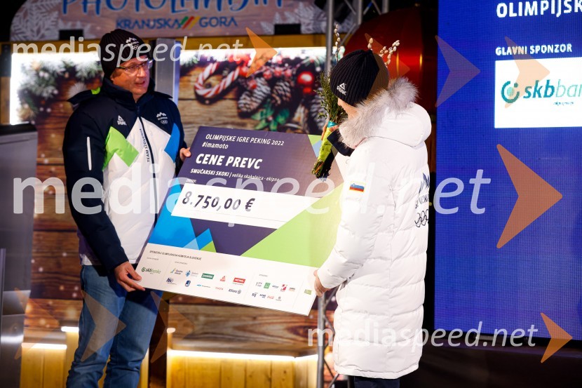  ... ;  Cene Prevc, smučarski skakalecSprejem olimpijcev  v Kranjski Gori