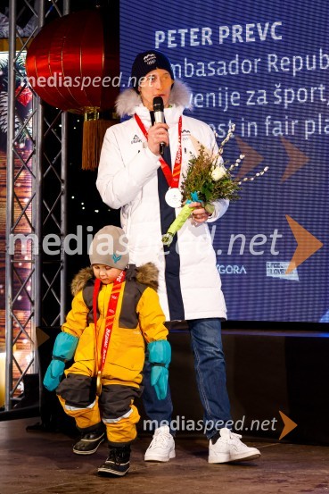  Ludvik Prevc;  Peter  Prevc, smučarski skakalecSprejem olimpijcev  v Kranjski Gori