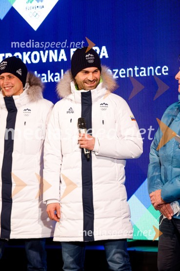  Robert Hrgota, trener slovenske skakalne reprezentanceSprejem olimpijcev  v Kranjski Gori