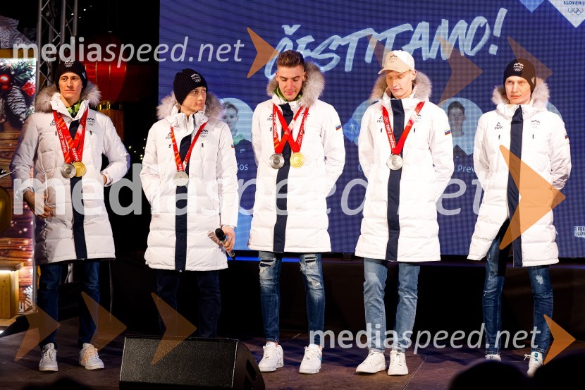 Peter  Prevc, smučarski skakalec;  Cene Prevc, smučarski skakalec;  Timi Zajc, smučarski skakalec;  Lovro Kos, smučarski skakalec;  Anže Lanišek, smučarski skakalecSprejem olimpijcev  v Kranjski Gori