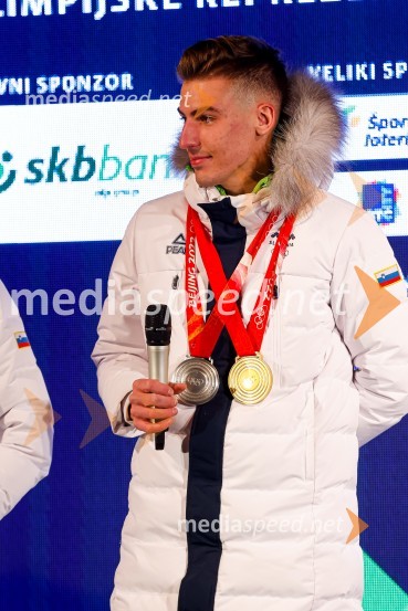  Timi Zajc, smučarski skakalecSprejem olimpijcev  v Kranjski Gori