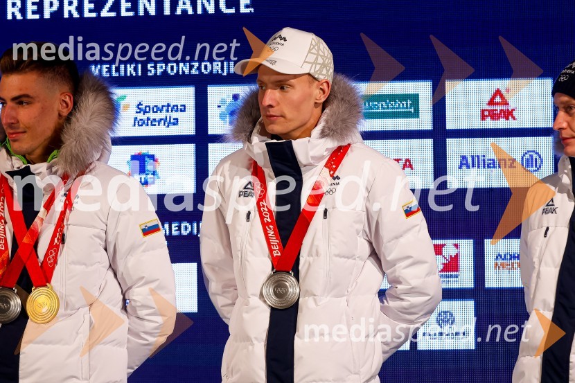  Lovro Kos, smučarski skakalecSprejem olimpijcev  v Kranjski Gori
