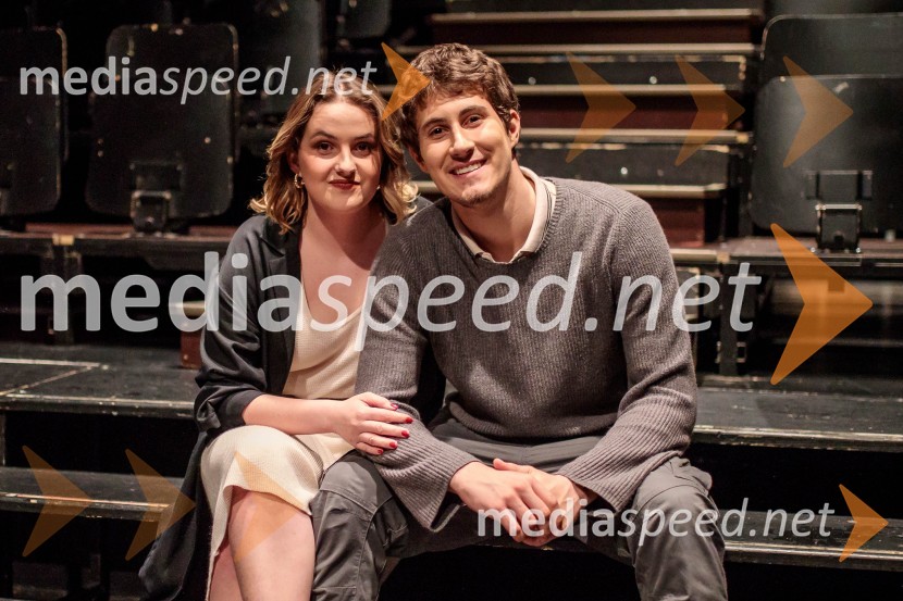  Mija Kramar, igralka;  Luka ŽerdinSvoje usode krojači, premiera avtorskega projekta, Slovensko mladinsko gledališče Ljubljana