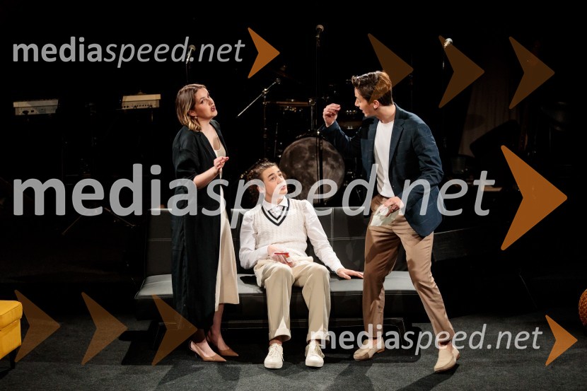  Mija Kramar, igralka;  Voranc Mandić, igralec;  Jure Šimonka, igralecSvoje usode krojači, premiera avtorskega projekta, Slovensko mladinsko gledališče Ljubljana