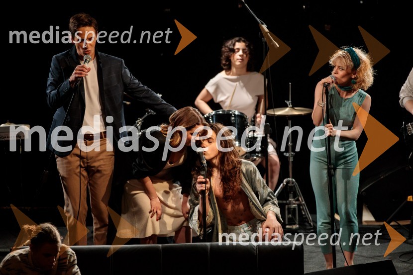  Jure Šimonka, igralec;  Mija Kramar, igralka;  Voranc Mandić, igralec;  ... ;  Kaja Petrovič, igralkaSvoje usode krojači, premiera avtorskega projekta, Slovensko mladinsko gledališče Ljubljana