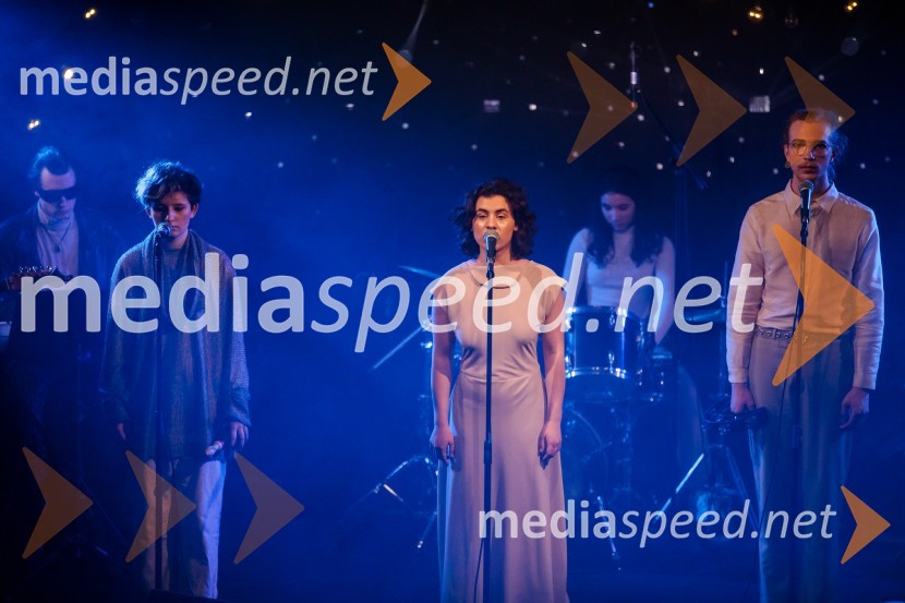  Ronja Martina Usenik;  Mira Giovanna Gabriel;  Leon KokošarSvoje usode krojači, premiera avtorskega projekta, Slovensko mladinsko gledališče Ljubljana