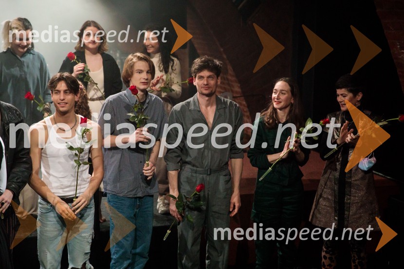  Matic Eržen, igralec;  Nace Korošec, selektor mladinske kolesarske reprezentance;  Primož Bezjak, igralec;  Gaja Naja Rojec, dramaturginja;  ... Svoje usode krojači, premiera avtorskega projekta, Slovensko mladinsko gledališče Ljubljana