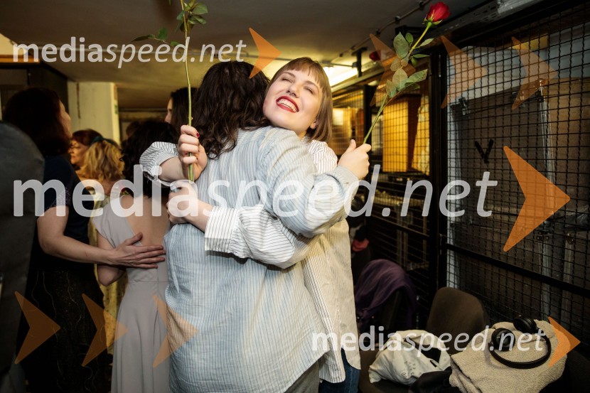  Tia Krhlanko;  Aja MarkovičSvoje usode krojači, premiera avtorskega projekta, Slovensko mladinsko gledališče Ljubljana