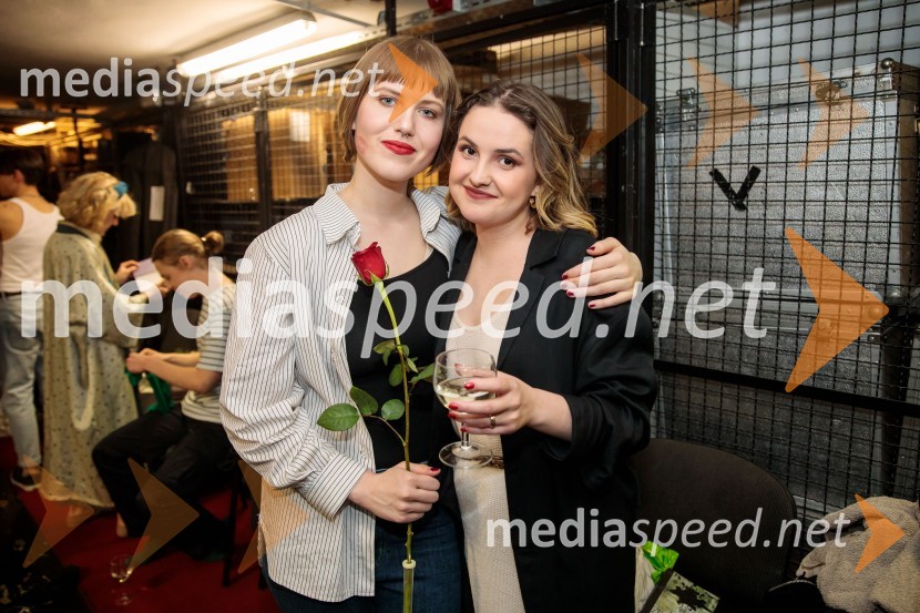  Aja Markovič;  Mija Kramar, igralkaSvoje usode krojači, premiera avtorskega projekta, Slovensko mladinsko gledališče Ljubljana