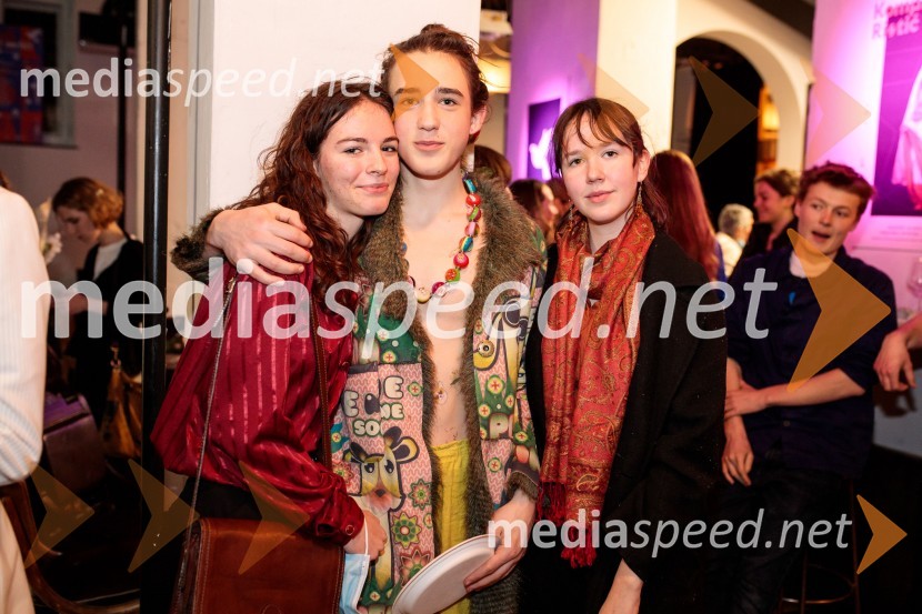  ... ;  Voranc Mandić, igralec;  ... Svoje usode krojači, premiera avtorskega projekta, Slovensko mladinsko gledališče Ljubljana