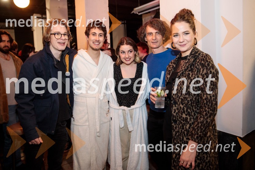  Nace Korošec, selektor mladinske kolesarske reprezentance;  Luka Žerdin;  Mija Kramar, igralka;  Jure Longyka, moderator;   Aiko  Zakrajšek, igralkaSvoje usode krojači, premiera avtorskega projekta, Slovensko mladinsko gledališče Ljubljana