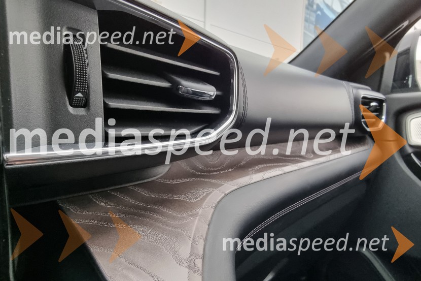 Ford Explorer, slovenska predstavitev