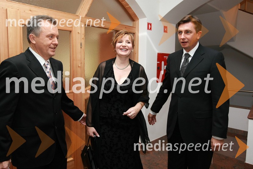 Anton Guzej, generalni direktor RTV Slovenija, Helena Zver, pomočnica generalnega direktorja RTV Slovenija za madžarsko narodno skupnost in Borut Pahor, predsednik vlade RS50 let radia MMR in 30 let TV oddaje Hidak - mostovi