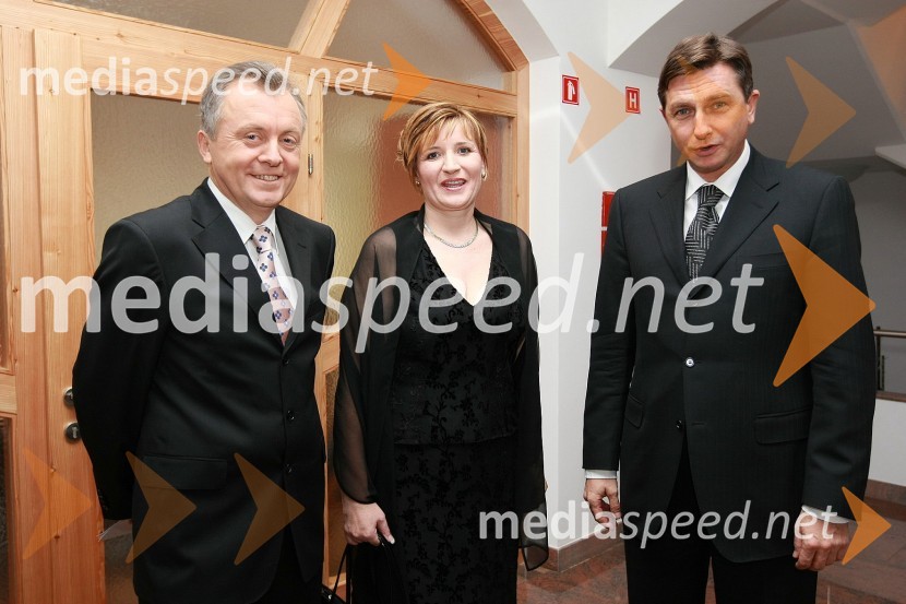 Anton Guzej, generalni direktor RTV Slovenija, Helena Zver, pomočnica generalnega direktorja RTV Slovenija za madžarsko narodno skupnost in Borut Pahor, predsednik vlade RS50 let radia MMR in 30 let TV oddaje Hidak - mostovi