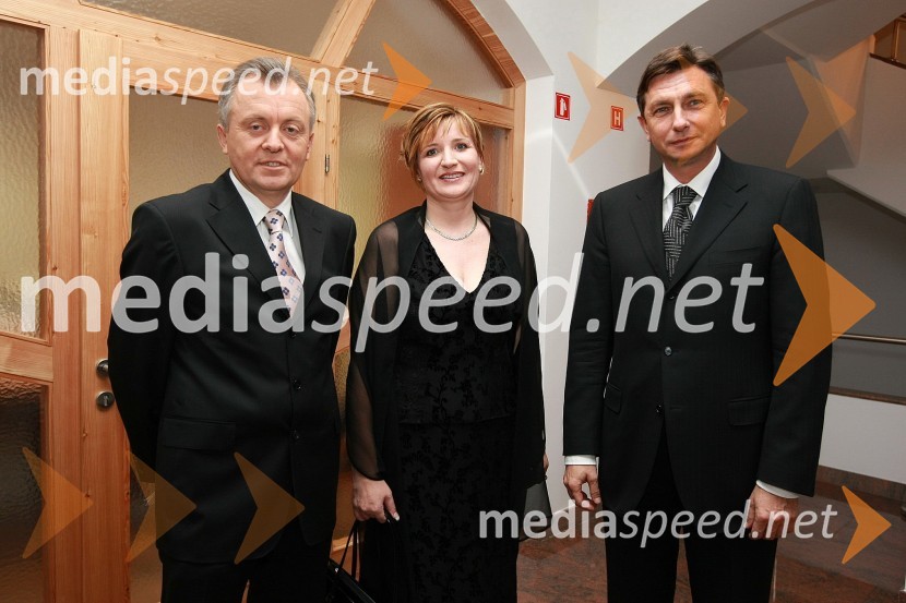 Anton Guzej, generalni direktor RTV Slovenija, Helena Zver, pomočnica generalnega direktorja RTV Slovenija za madžarsko narodno skupnost in Borut Pahor, predsednik vlade RS50 let radia MMR in 30 let TV oddaje Hidak - mostovi