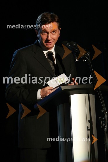 Borut Pahor, predsednik vlade RS50 let radia MMR in 30 let TV oddaje Hidak - mostovi