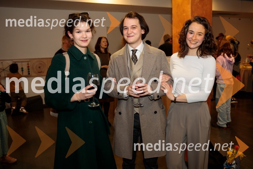  Tajda Lipicer, dramaturginja in kritičarka;  Martin Mlakar, igralec;  Gaja Filač, igralkaSkrivno društvo KRVZ v Lutkovnem gledališču Ljubljana