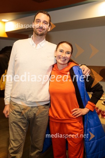  Jure Lajovic, igralec;  Alenka Tetičkovič, igralkaSkrivno društvo KRVZ v Lutkovnem gledališču Ljubljana