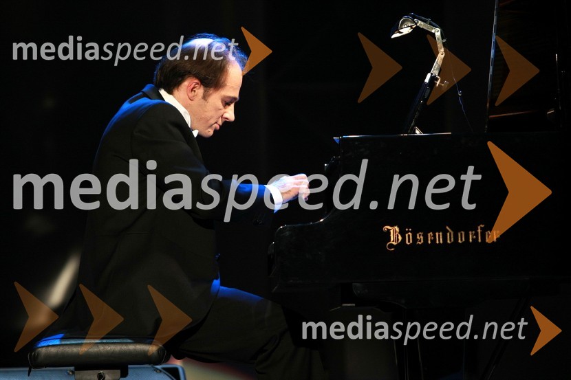 Zoltán Péter, pianist50 let radia MMR in 30 let TV oddaje Hidak - mostovi