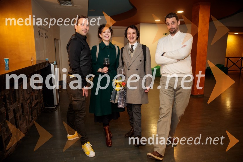  Rok Kunaver, igralec;  Tajda Lipicer, dramaturginja in kritičarka;  Martin Mlakar, igralec;  Jure Lajovic, igralecSkrivno društvo KRVZ v Lutkovnem gledališču Ljubljana