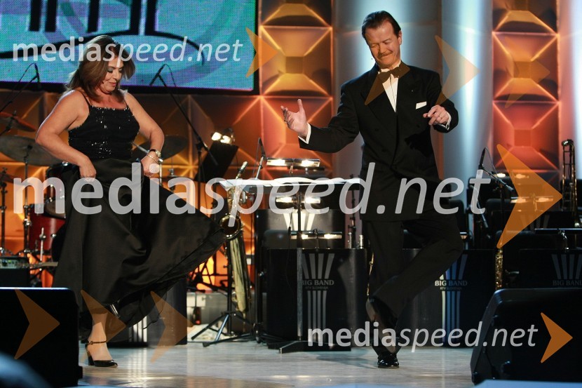 Andrea Zsadon in Tibor Szolnoki50 let radia MMR in 30 let TV oddaje Hidak - mostovi