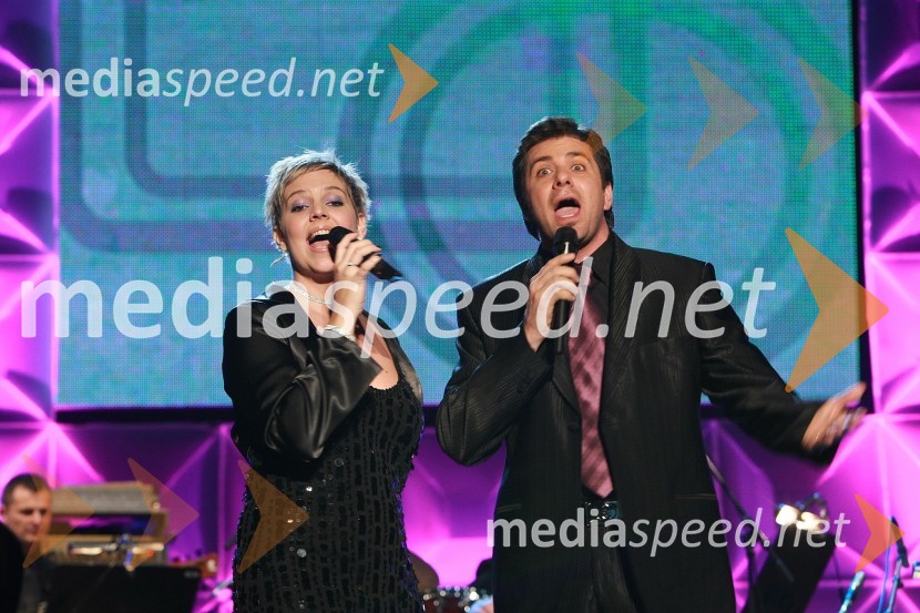 Betty Balássy, pevka in Feri Varga, pevec50 let radia MMR in 30 let TV oddaje Hidak - mostovi