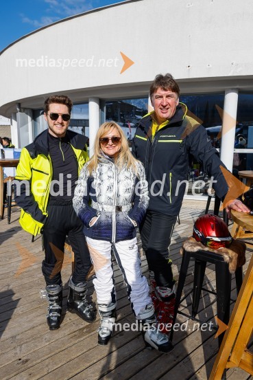  Matevž Derenda, Booom;  Nuša Derenda, pevka;  Frenk Derenda, glasbenikVIP smučanje z znanimi Slovenci