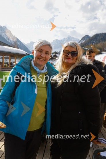  Lucija Ćirović, stand up komičarka;  Carmen Leban, novinarkaVIP smučanje z znanimi Slovenci